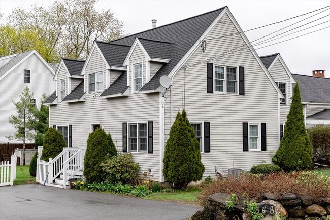 Primary Photo - 348 Osgood St
