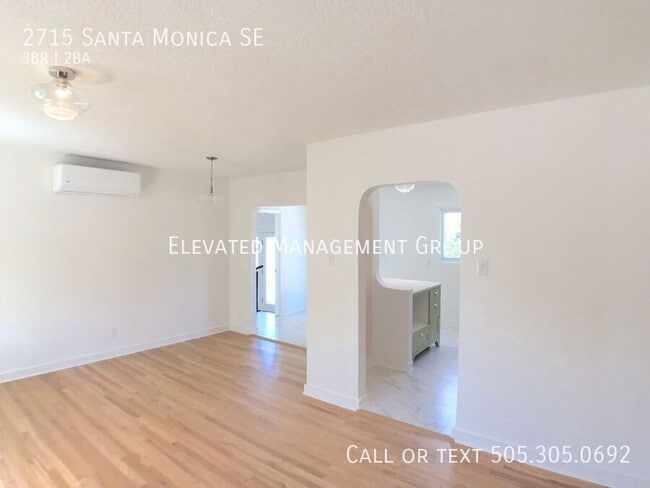 Building Photo - 2715 Santa Monica Ave SE