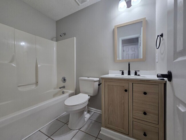 Building Photo - 6338 Rhemish Dr