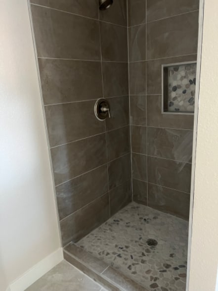 Building Photo - 6612 Light Breeze Dr