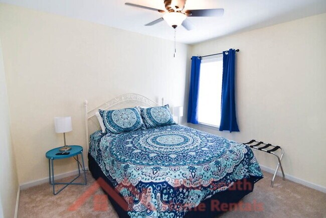 Building Photo - 1342 Harbor Park Dr