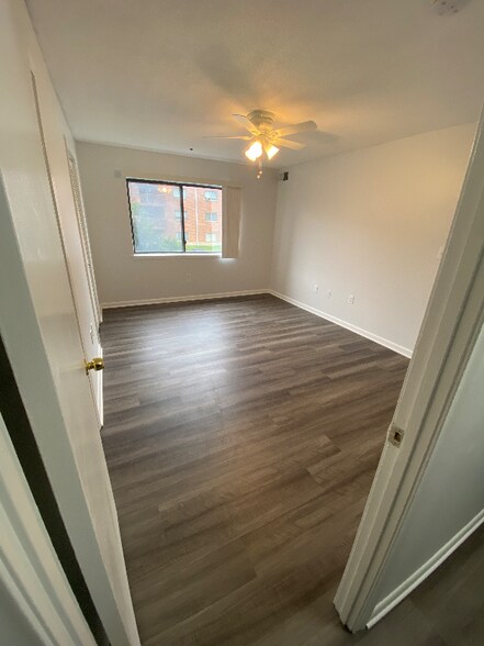 Building Photo - 2216 Harbor View Dr
