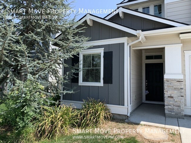 Building Photo - 2950 NW 10th Ave