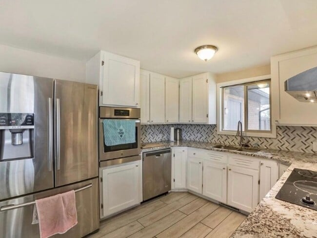 Building Photo - 10685 W 47th Ave