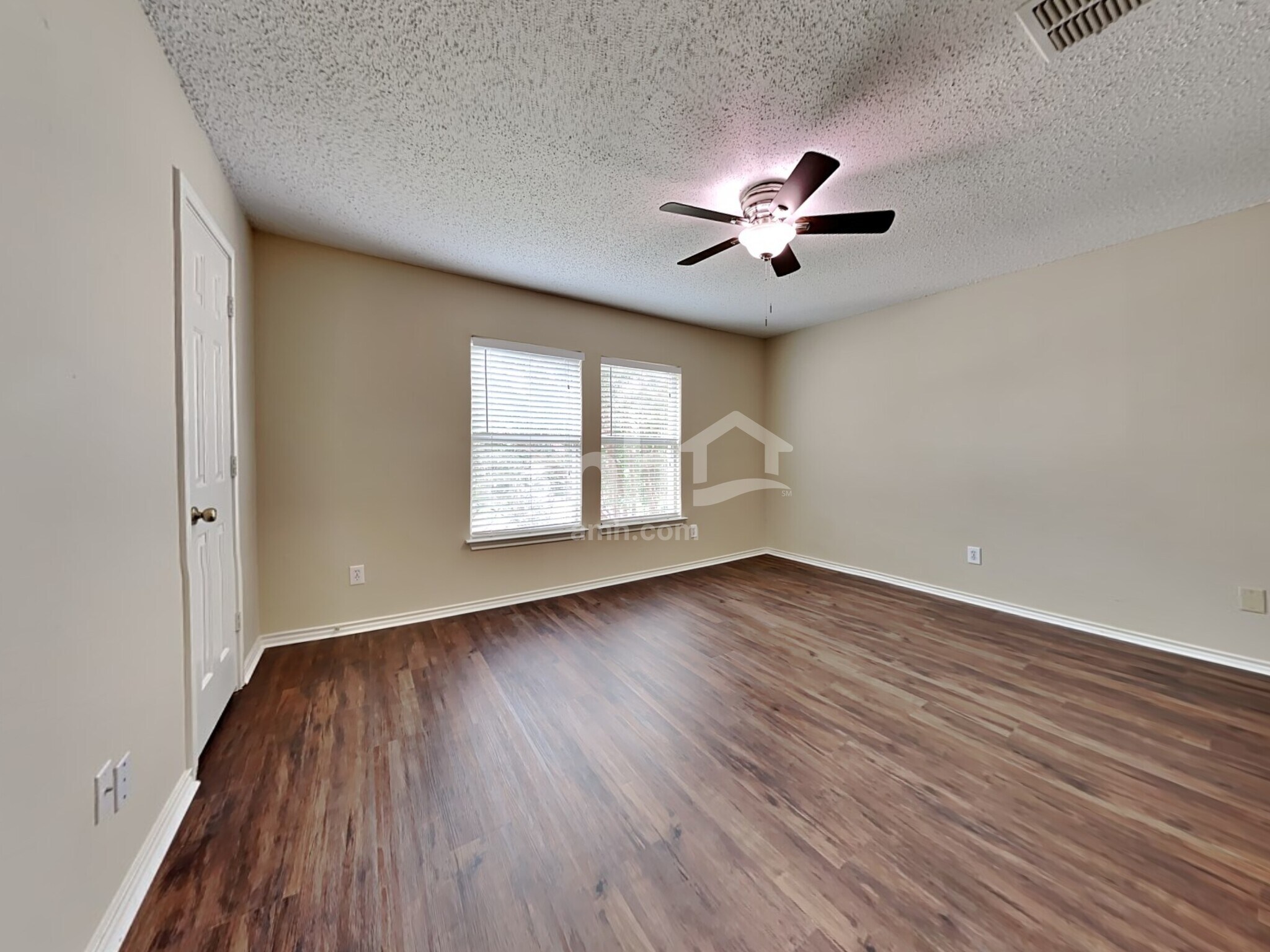 Building Photo - 205 Kissimmee Dr