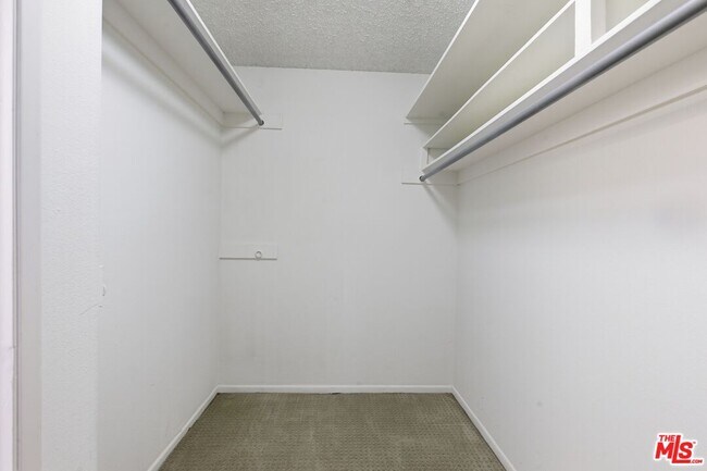 Building Photo - 6151 Orange St