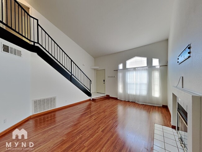 Building Photo - 8042 Laurena Ave