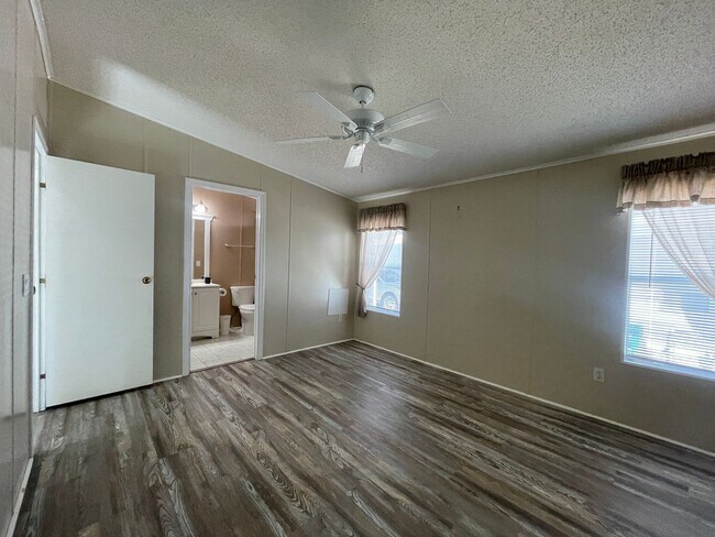 Building Photo - 2 BR 2 BATH Annual Rental in Barefoot Bay Available JUNE 2025
