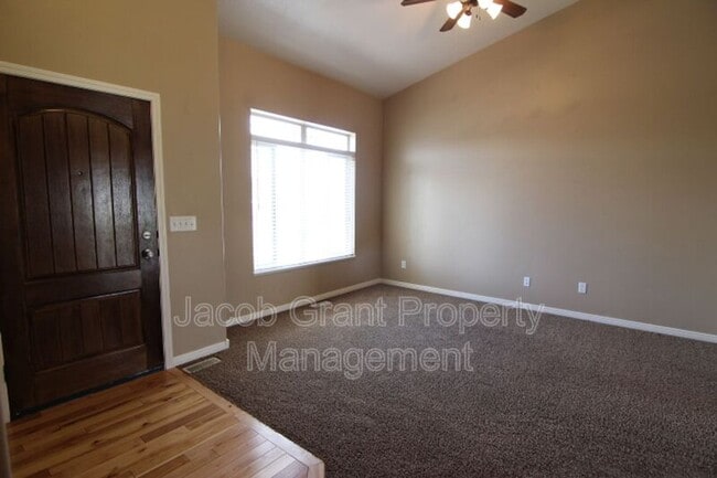 Building Photo - 5361 Barton Ln