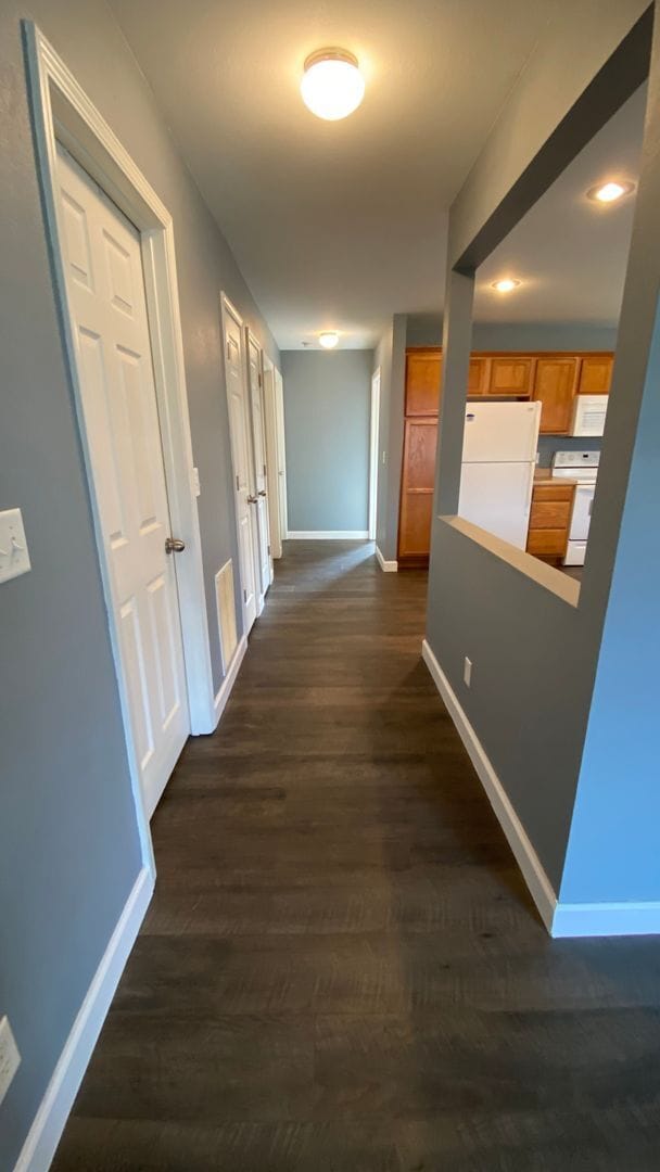Building Photo - 2 Bedroom, 2 Bathroom Duplex, Close to Ft ...