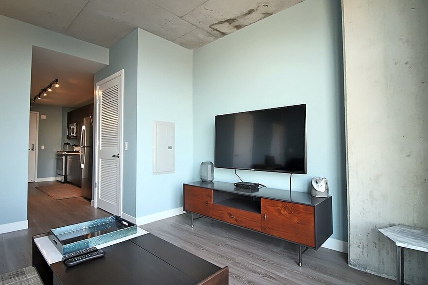 Building Photo - 730 N Morgan St