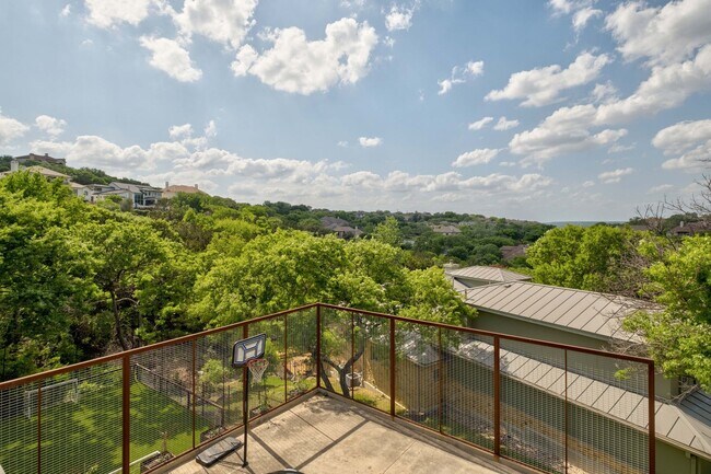 Building Photo - 5613 Clarion Cove