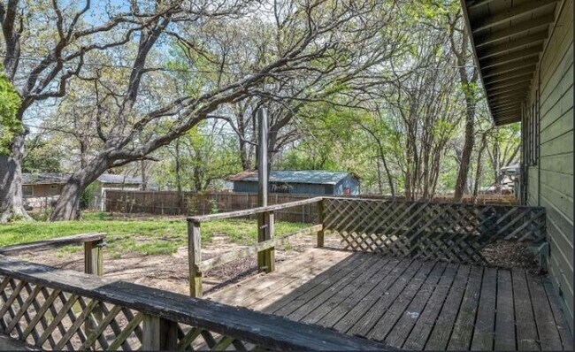 Building Photo - Updated 3 Bed / 1 Bath Home for Rent