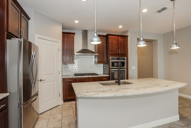 Building Photo - 11124 E Tupelo Ave