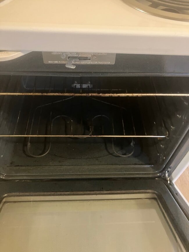 Building Photo - 114 Olivia St