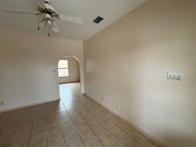 Building Photo - 4419 Springfield Ave