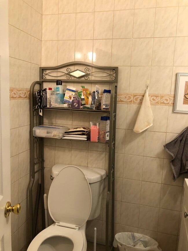 Building Photo - 700 Washington St