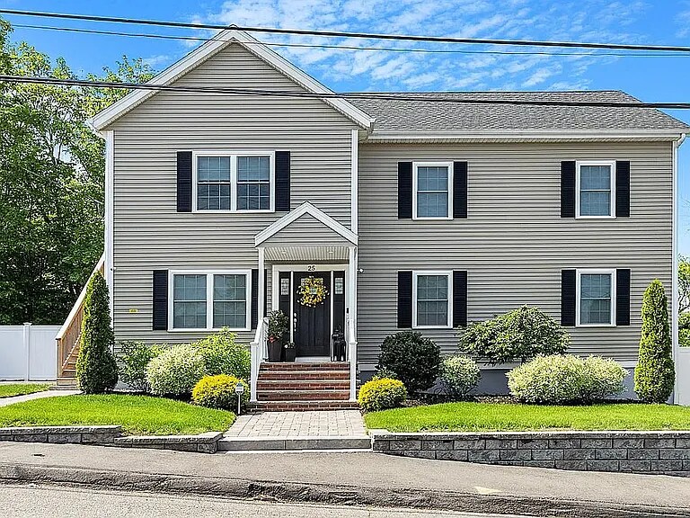 Primary Photo - 25 Hopkins St