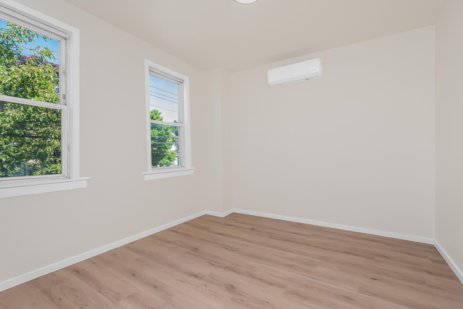 Building Photo - 130 Glover Ave