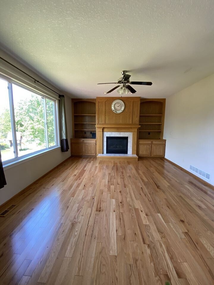 Building Photo - 9015 Telford Cir