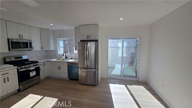 Building Photo - 6448 E Easton St