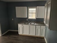 Building Photo - Newly Reduced Price! 2 Bedroom 1 Bathroom South Dallas