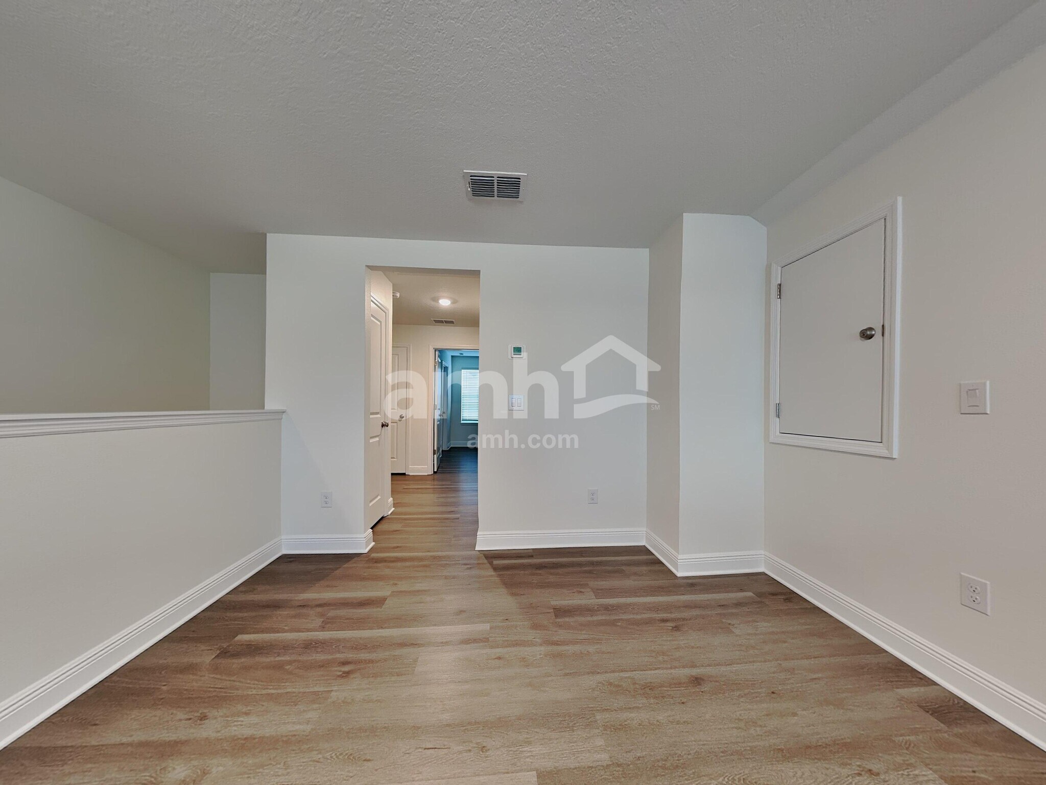 Building Photo - 27055 St Andrews Ave