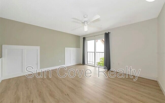 Building Photo - 4518 Ascot Cir S