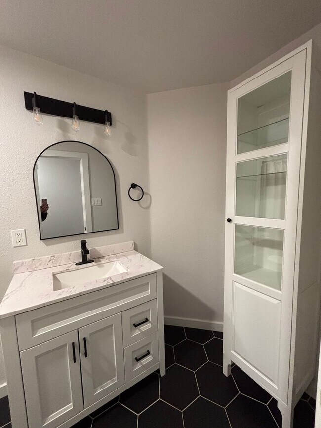 Building Photo - 1117 Marcia Ln