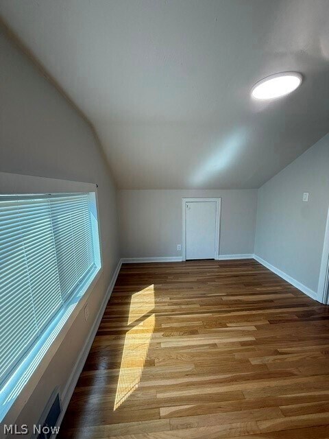 Building Photo - 188 Meadowbrook Ave