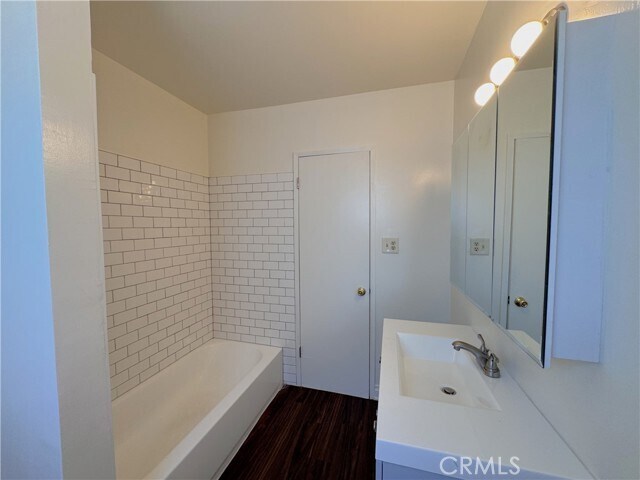 Building Photo - 4370 W 132nd St