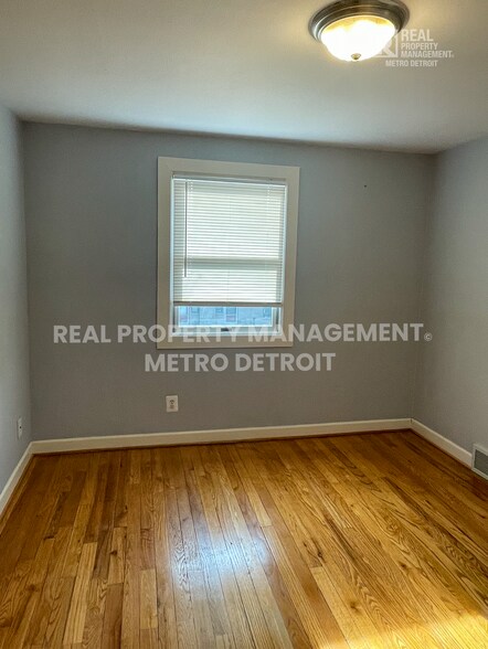 Building Photo - 655 N Eton St