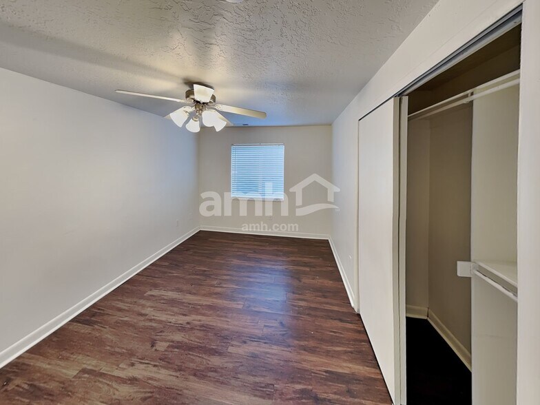 Building Photo - 1666 W 9685 S