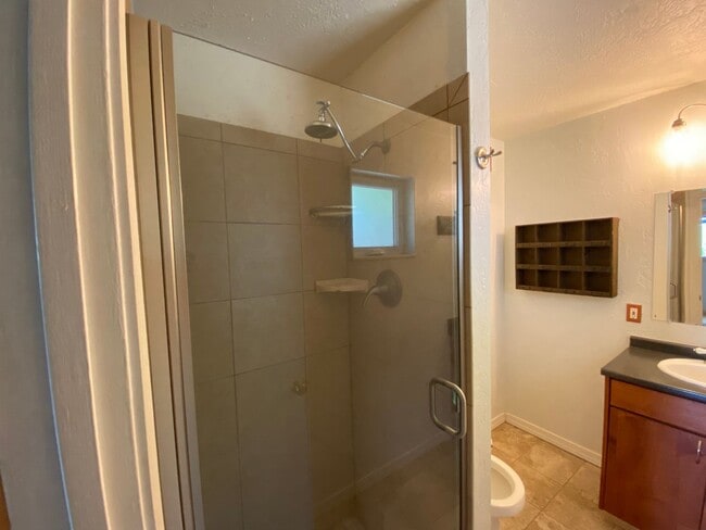 Building Photo - Beautiful Flagstaff Rental