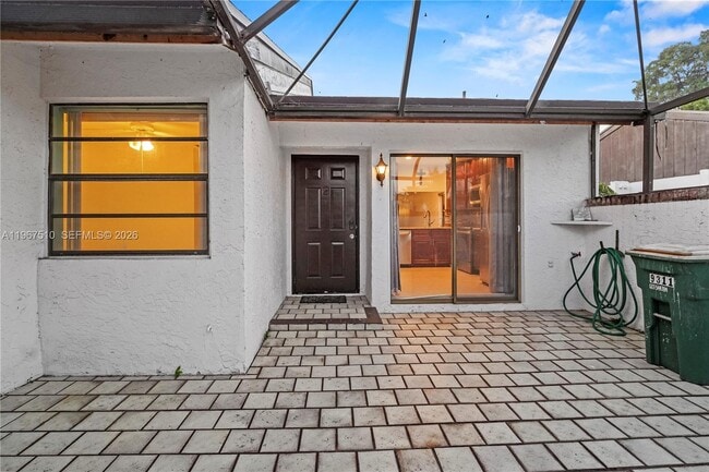 Building Photo - 9311 Wedgewood Dr