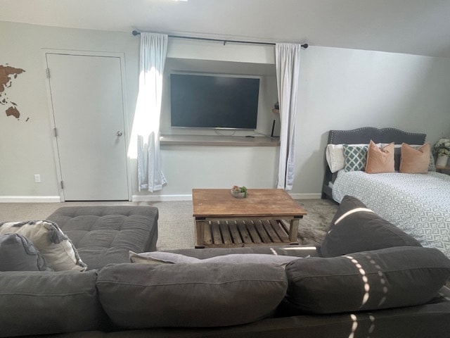 TV nook - 1715 Lincoln Ave