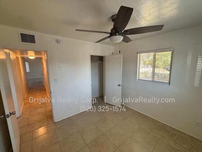 Building Photo - 4617 Eastland