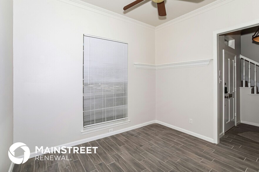 Building Photo - 1408 FoxHollow
