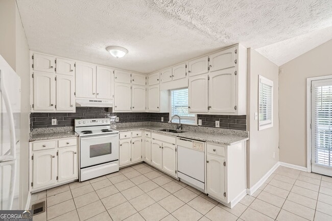 Building Photo - 849 Ridge Ave