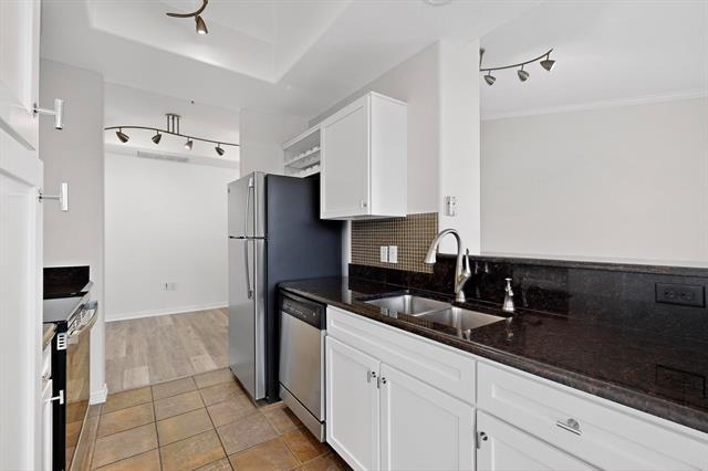 Building Photo - 330 Las Colinas Blvd E