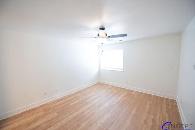 Building Photo - Beautiful & Spacious 2B2b Condo in Great N...