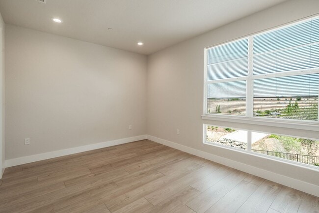 Building Photo - Newly Built 5BR Luxury Home in El Dorado Hills – 3,926 Sq Ft!
