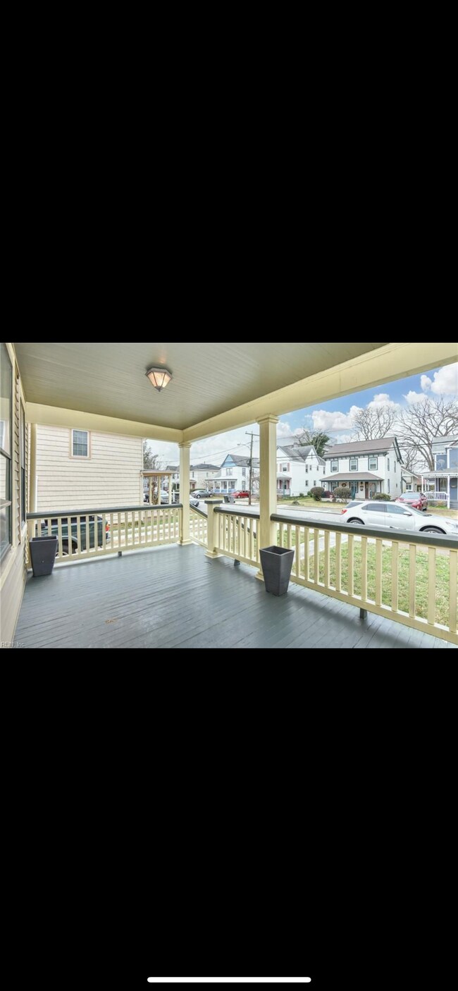 Building Photo - Hampton Multi/BP_prop