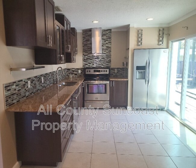 Building Photo - 5940 5th Ave N