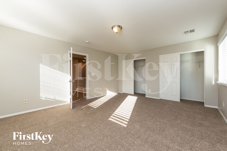 Building Photo - 8301 W Wildwood Glen Dr