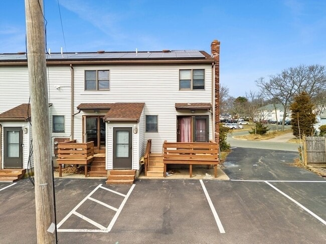 Building Photo - 39 Blendall St