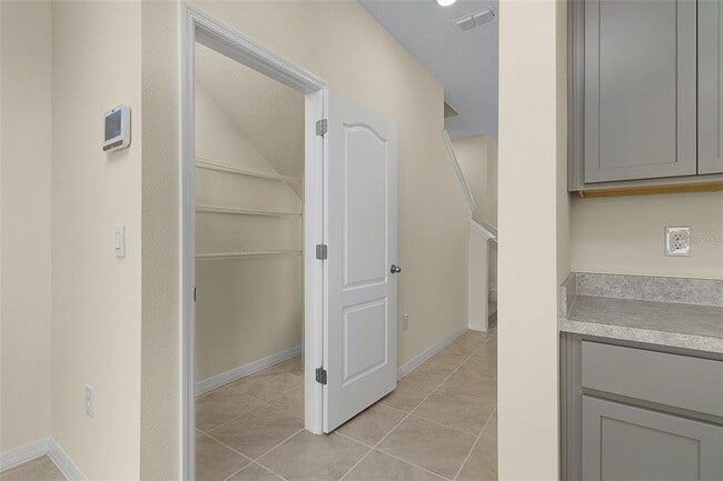 Building Photo - 2206 Tay Wes Dr