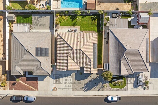 Building Photo - Spacious 4-Bed, 2-Bath Open-Concept Home i...