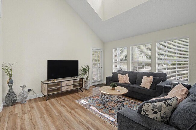Building Photo - 3266 Haviland Ct