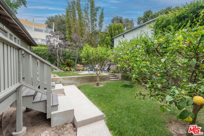 Building Photo - 2609 3rd St